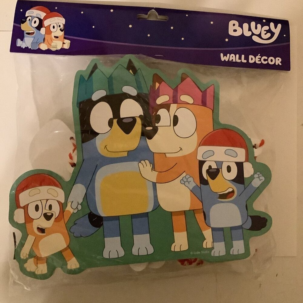 Bluey Wall Decor Christmas Garland, Made of Plastic. New In Bag